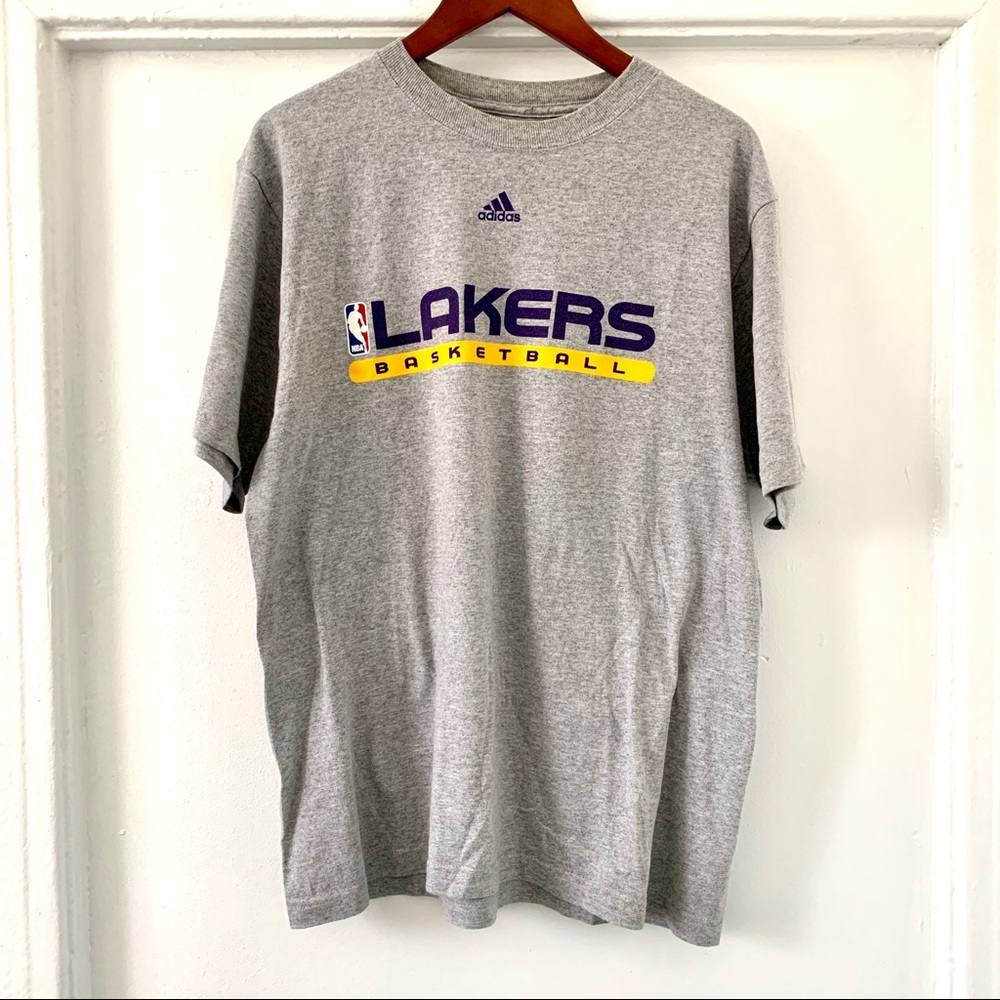 VINTAGE GRAY ADIDAS LOS ANGELES LAKERS TSHIRT